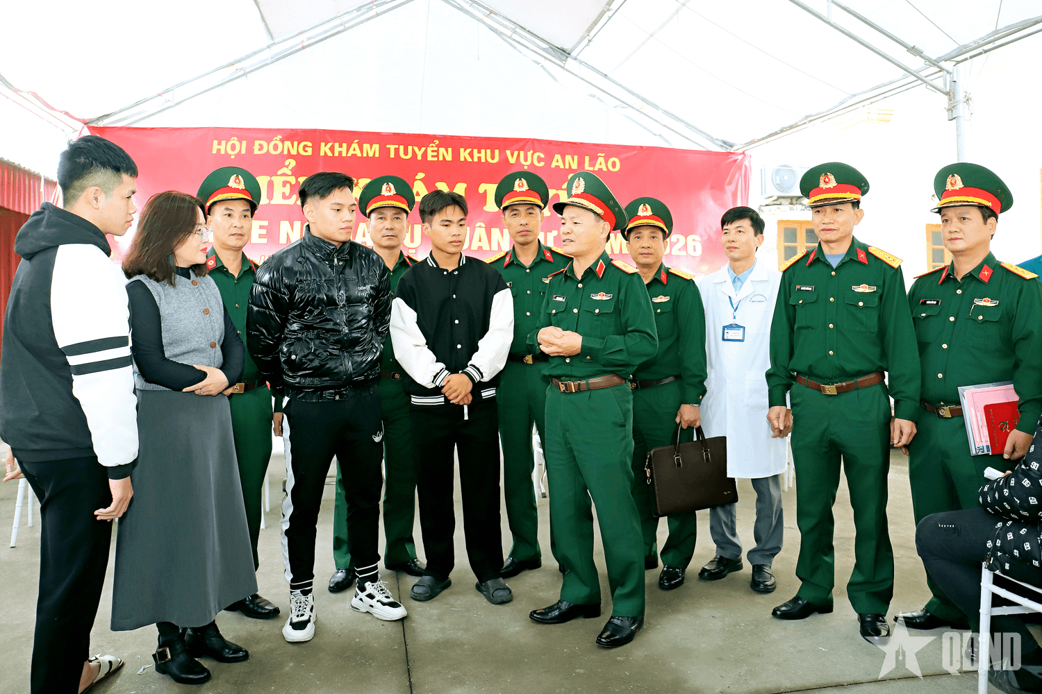 Tư lệnh Quân khu 3 kiểm tra công tác tuyển chọn và gọi công dân nhập ngũ năm 2026 tại tỉnh Quảng Ninh và TP Hải Phòng
