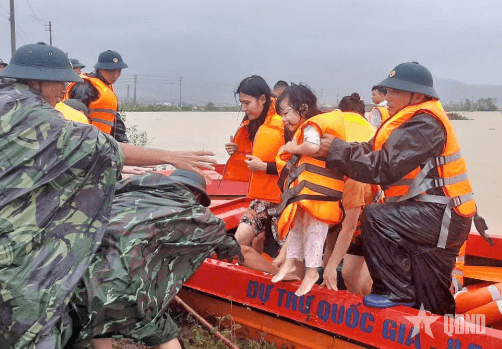 Điểm tựa của nhân dân