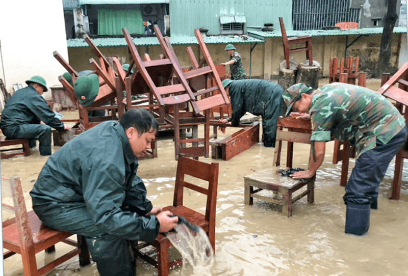 Để thầy trò sớm trở lại trường