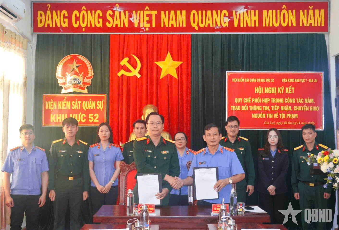 Tăng cường phối hợp giữa Viện KSQS Khu vực 52 (Quân khu 5) và Viện KSND Khu vực 7 (tỉnh Gia Lai)