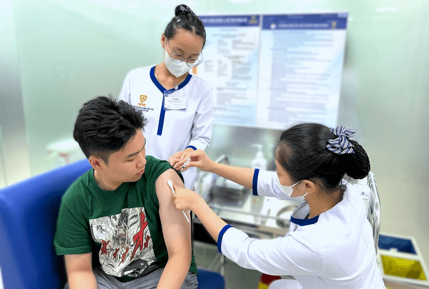Siết chặt các biện pháp phòng, chống dịch bệnh đang có xu hướng gia tăng