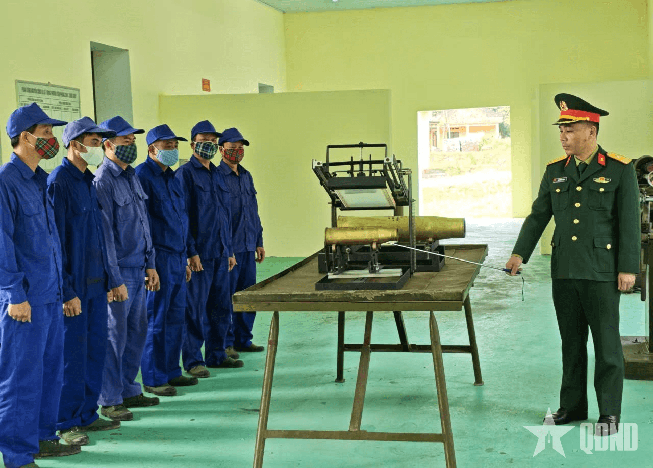 Thiết bị bán tự động in ký hiệu đạn