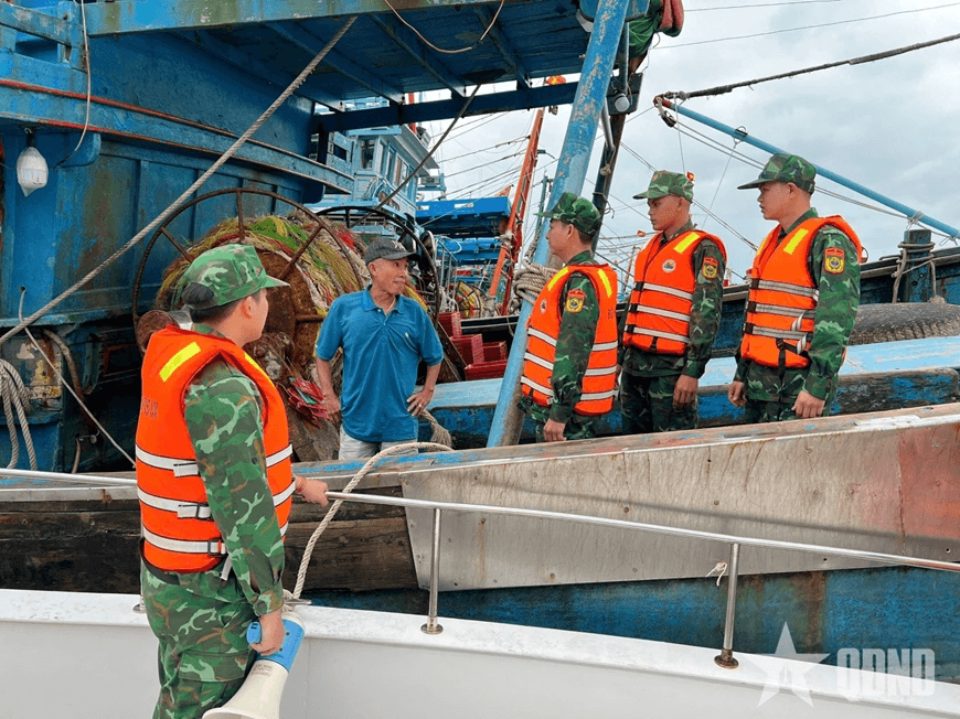 Bộ Tổng Tham mưu: Chủ động nắm chắc tình hình, huy động lực lượng, phương tiện ứng phó kịp thời, hiệu quả với mưa lũ