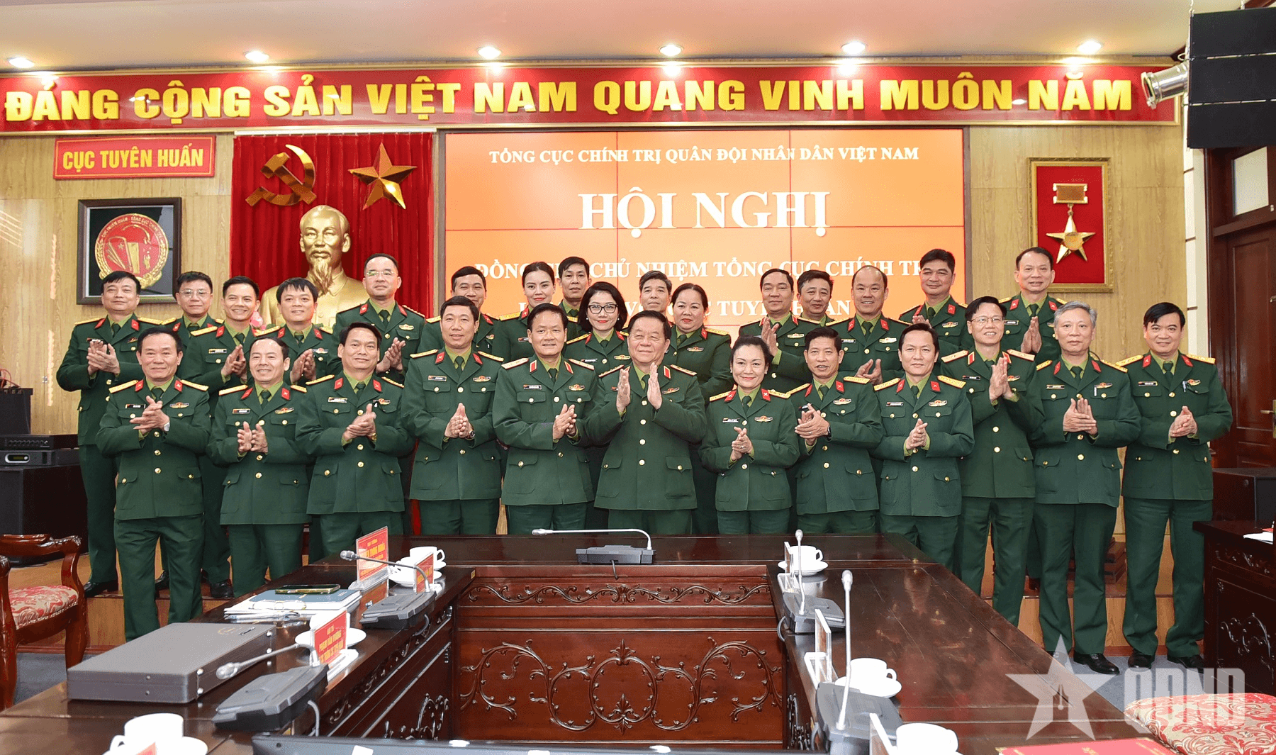 Đại tướng Nguyễn Trọng Nghĩa làm việc với Cục Tuyên huấn (Tổng cục Chính trị)