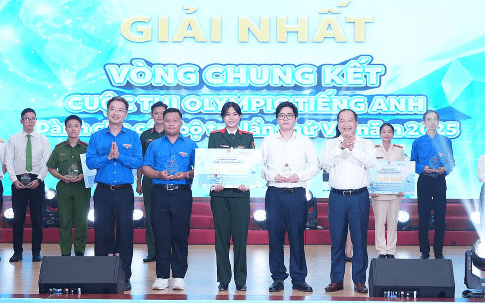 Ấn tượng tuổi trẻ Quân đội ở cuộc thi tiếng Anh