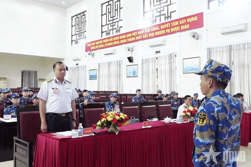 Lữ đoàn 162 nâng cao năng lực tác chiến, chỉ huy hiệp đồng của các kíp tàu