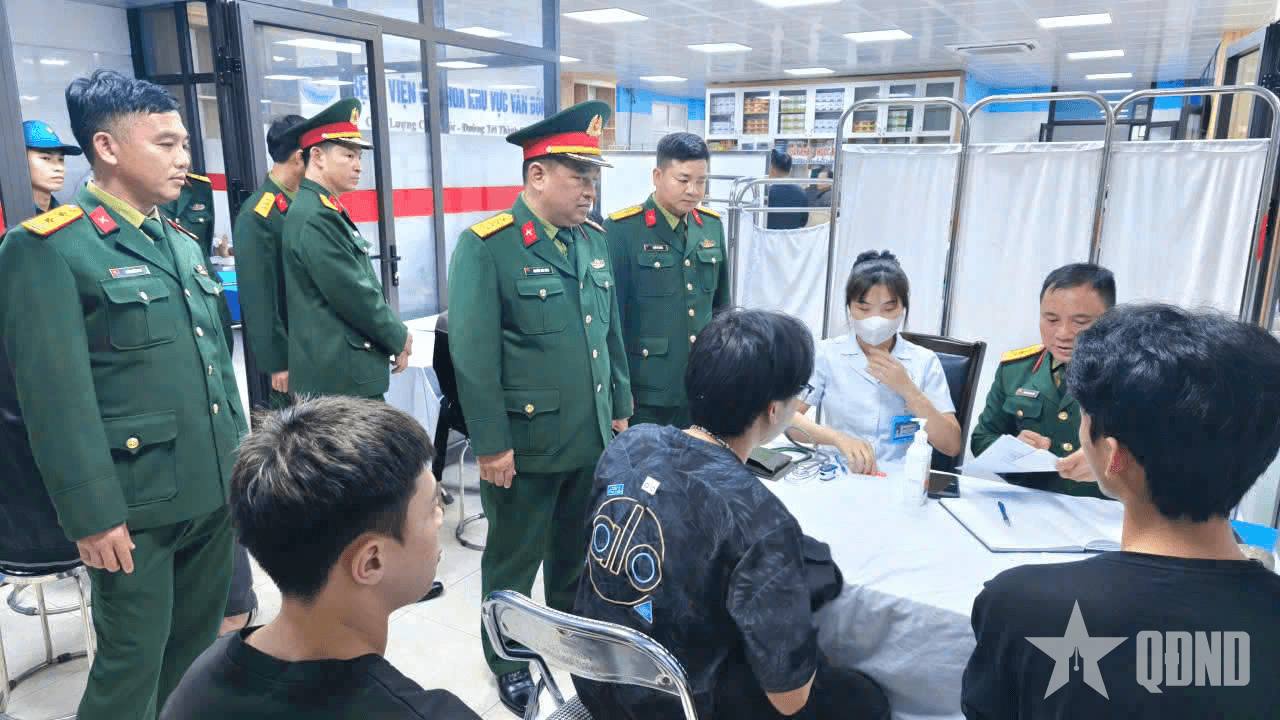 Đặc khu Vân Đồn: 86 thanh niên viết đơn tình nguyện nhập ngũ