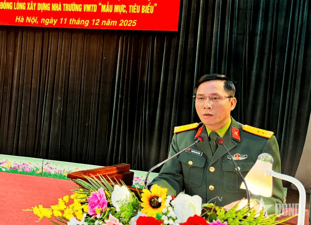 Sinh hoạt chính trị đề cao đoàn kết, trách nhiệm, yêu thương đồng chí, đồng đội
