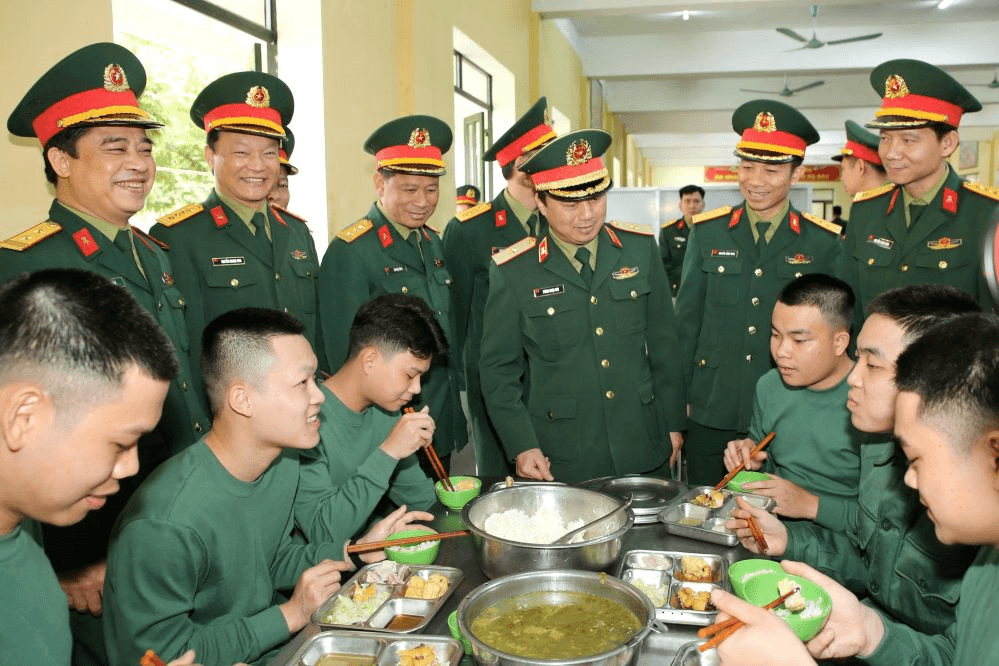 Toàn quân hoàn thành toàn diện nhiệm vụ năm 2025 - Bài 3: Những dấu ấn nổi bật trong công tác hậu cần, kỹ thuật