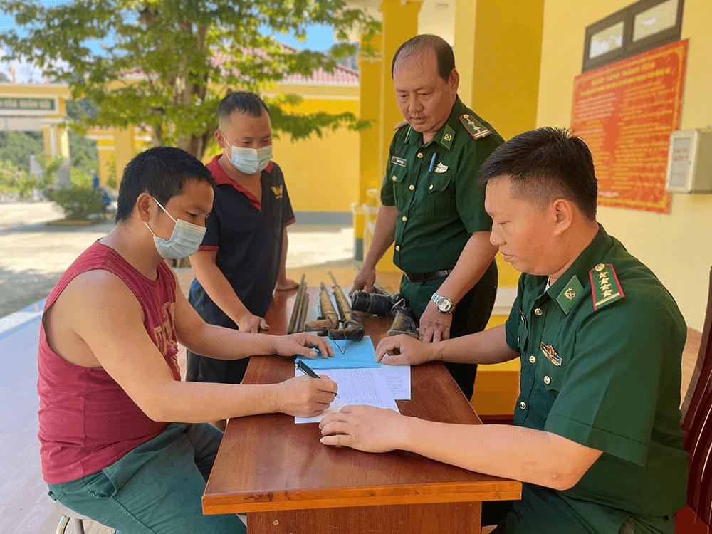 Xung kích vì bình yên biên giới