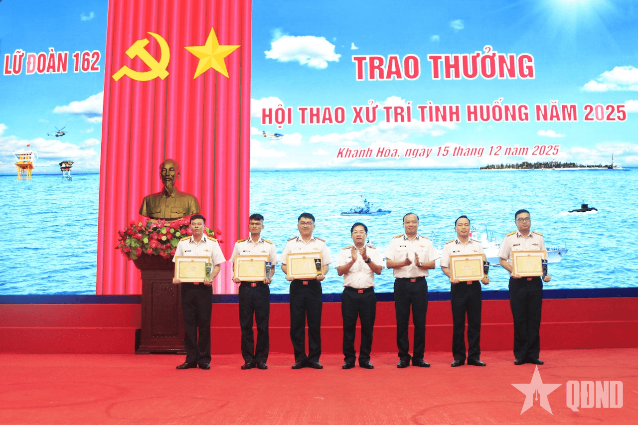 Lữ đoàn 162, Vùng 4 Hải quân: Nâng cao chất lượng toàn diện đội ngũ cán bộ