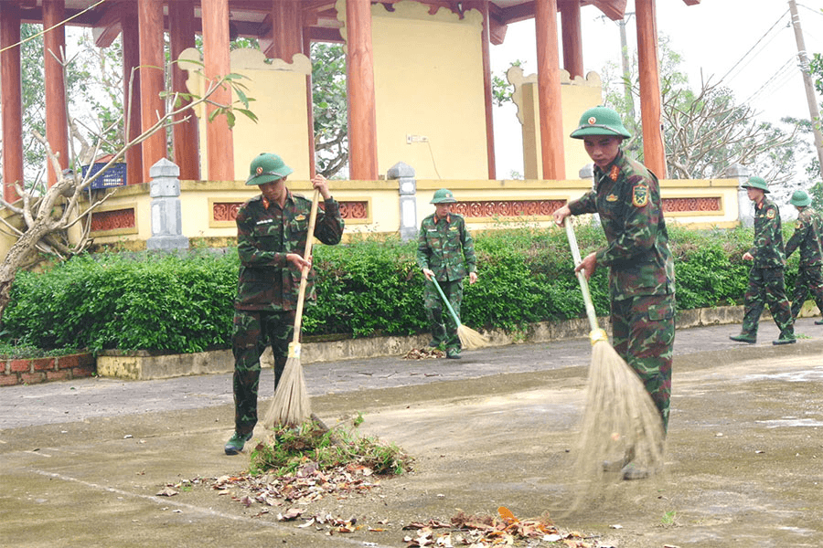 Trung đoàn 841 tổ chức hành quân dã ngoại kết hợp làm công tác dân vận