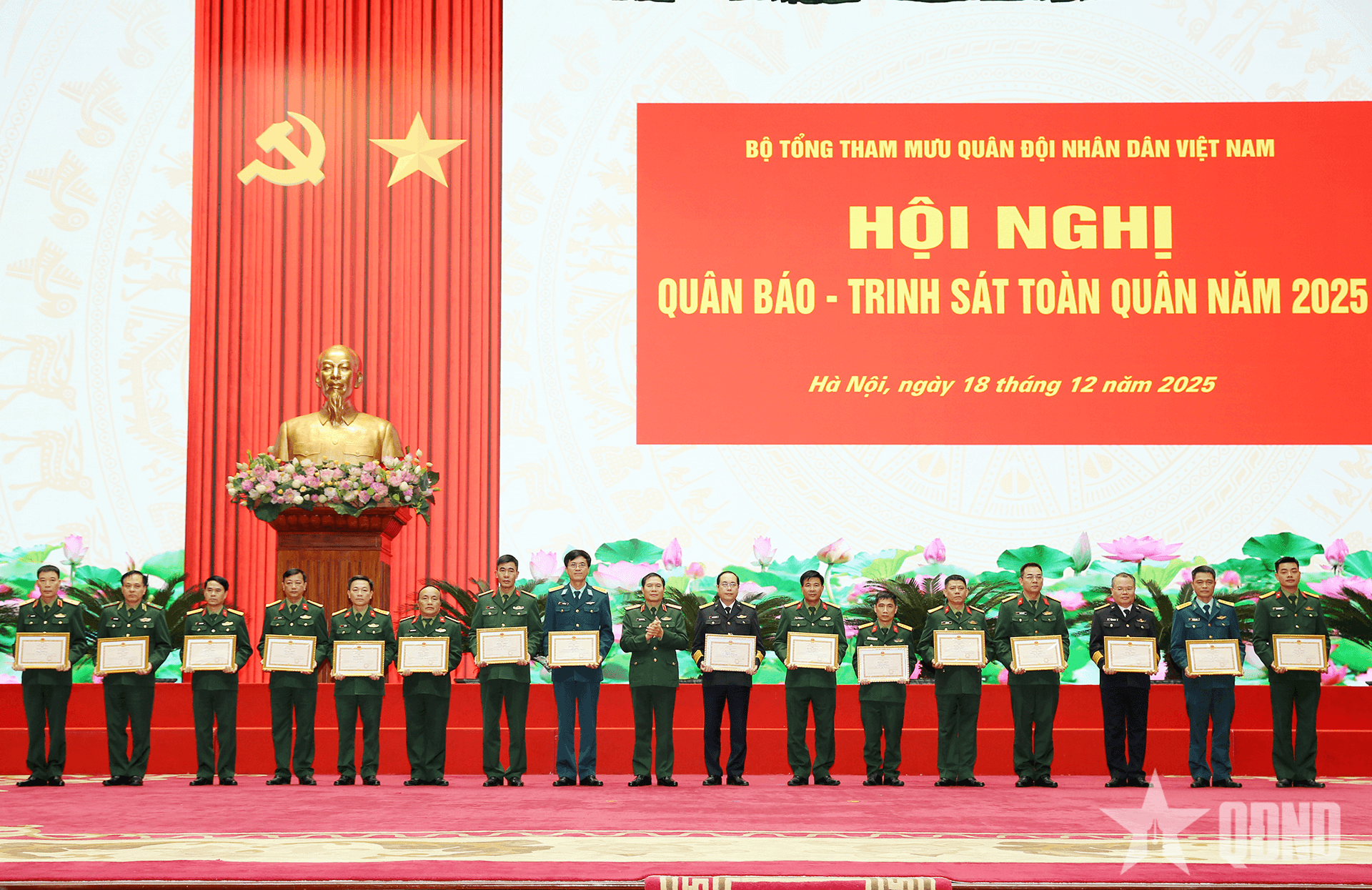 Tiếp tục xây dựng lực lượng quân báo - trinh sát “tinh, gọn, mạnh”
