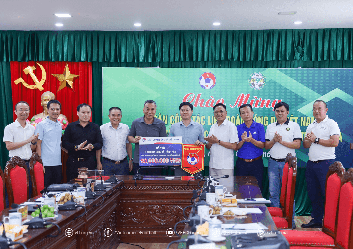 VFF hỗ trợ 50 triệu đồng cho các liên đoàn bóng đá địa phương gặp khó khăn