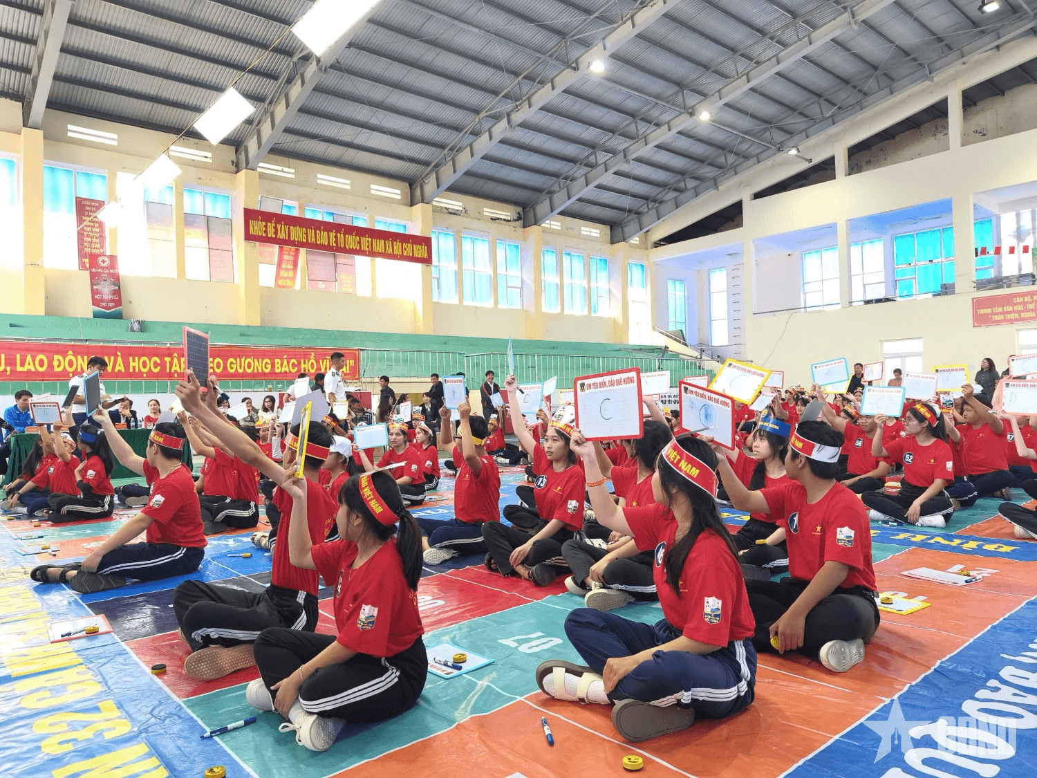 Hải đoàn 32 tổ chức cuộc thi “Em yêu biển, đảo quê hương” tại Đắk Lắk