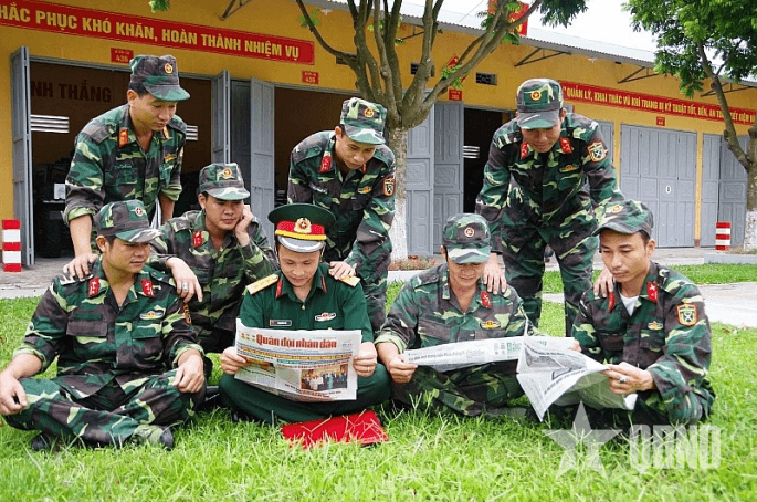 Mỗi hạ sĩ quan, binh sĩ xuất ngũ được bảo đảm một túi quà Tết