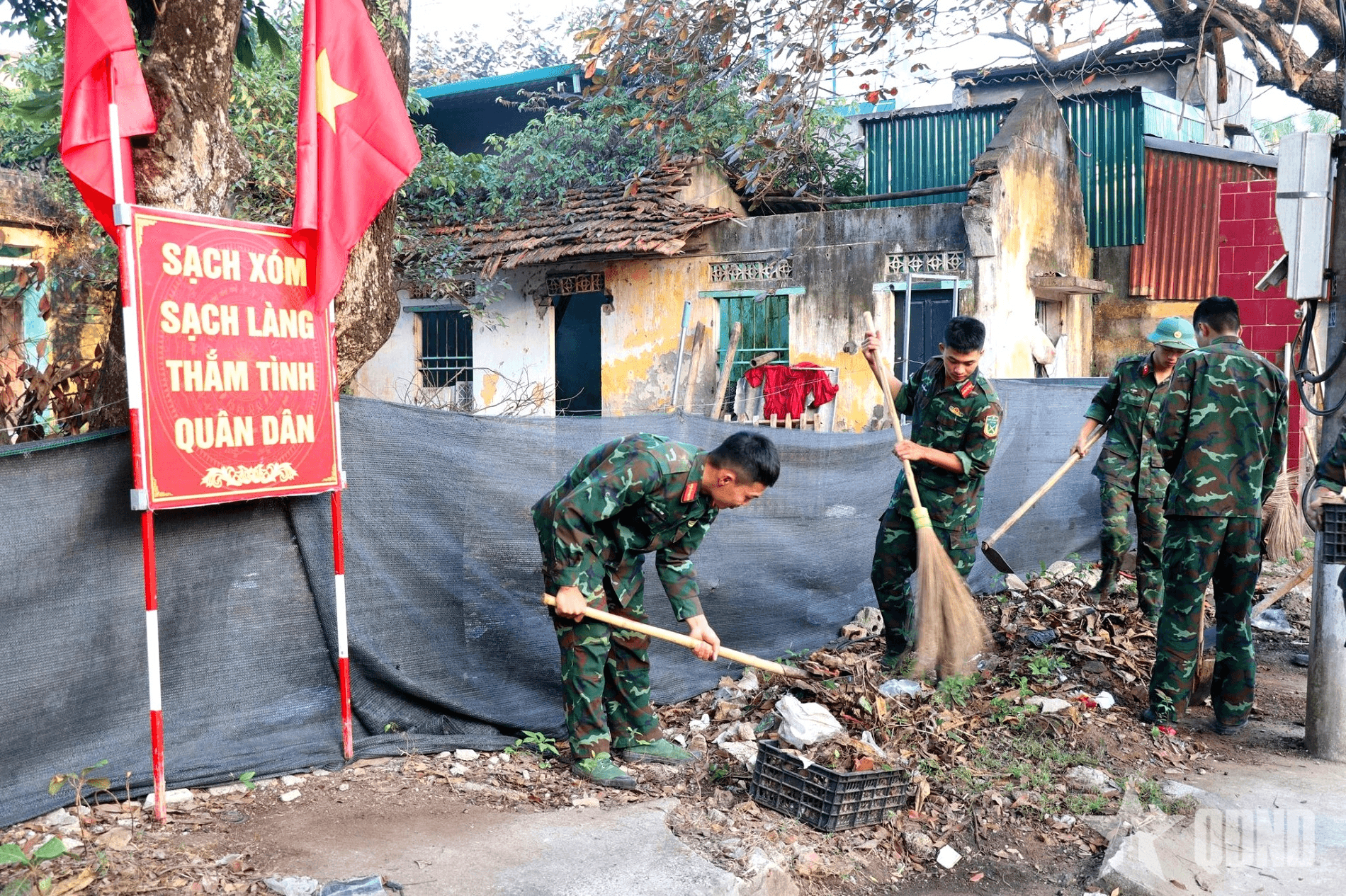Bộ đội Trung đoàn 48 giúp dân bằng những việc làm thiết thực, ý nghĩa