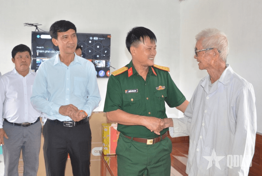 Sâu nặng nghĩa tình quân - dân