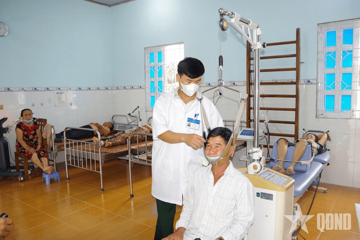 Chiến sĩ áo trắng trong lòng nhân dân
