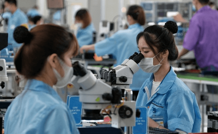 Việc miễn, giảm, tạm dừng đóng kinh phí công đoàn được quy định như thế nào?