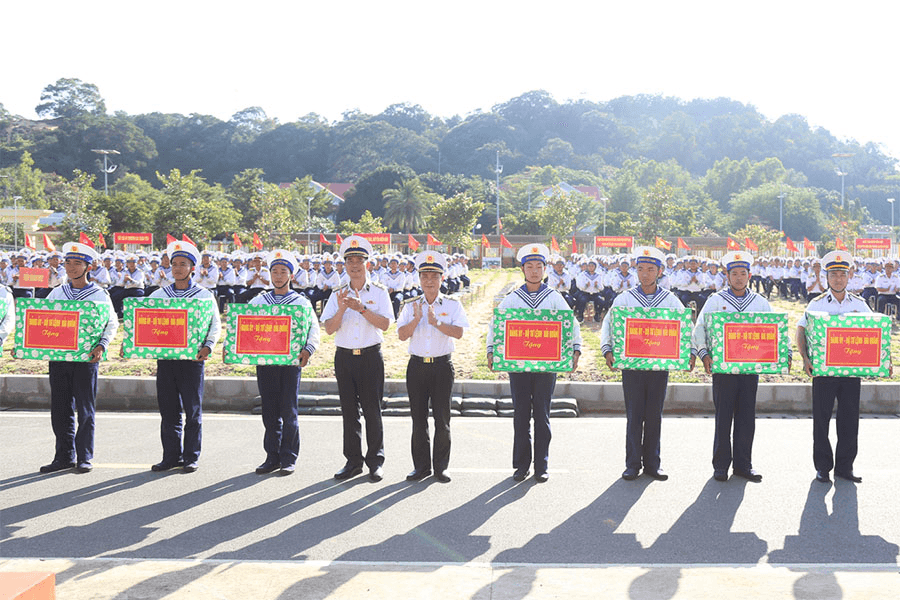 Công tác Đảng, công tác chính trị ở Quân chủng Hải quân: Hướng mạnh về cơ sở, nơi khó khăn, gian khổ