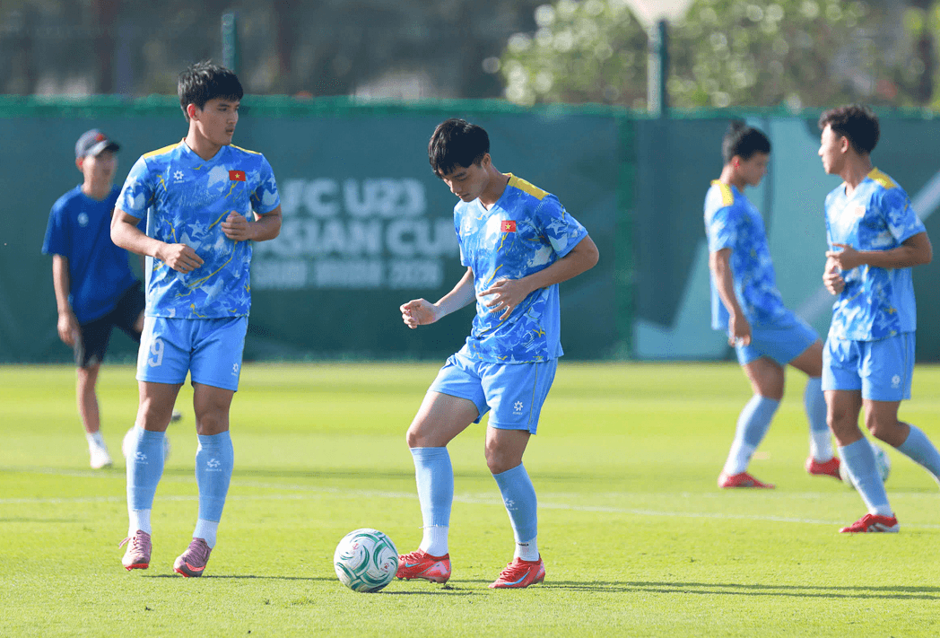 HLV Kim Sang-sik: "Các bạn đã thể hiện rất tốt, nhưng không thể dừng lại ở đó"