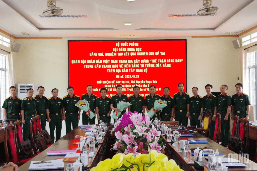 Nghiệm thu đề tài cấp Bộ Quốc phòng của Trường Quân sự Quân khu 9