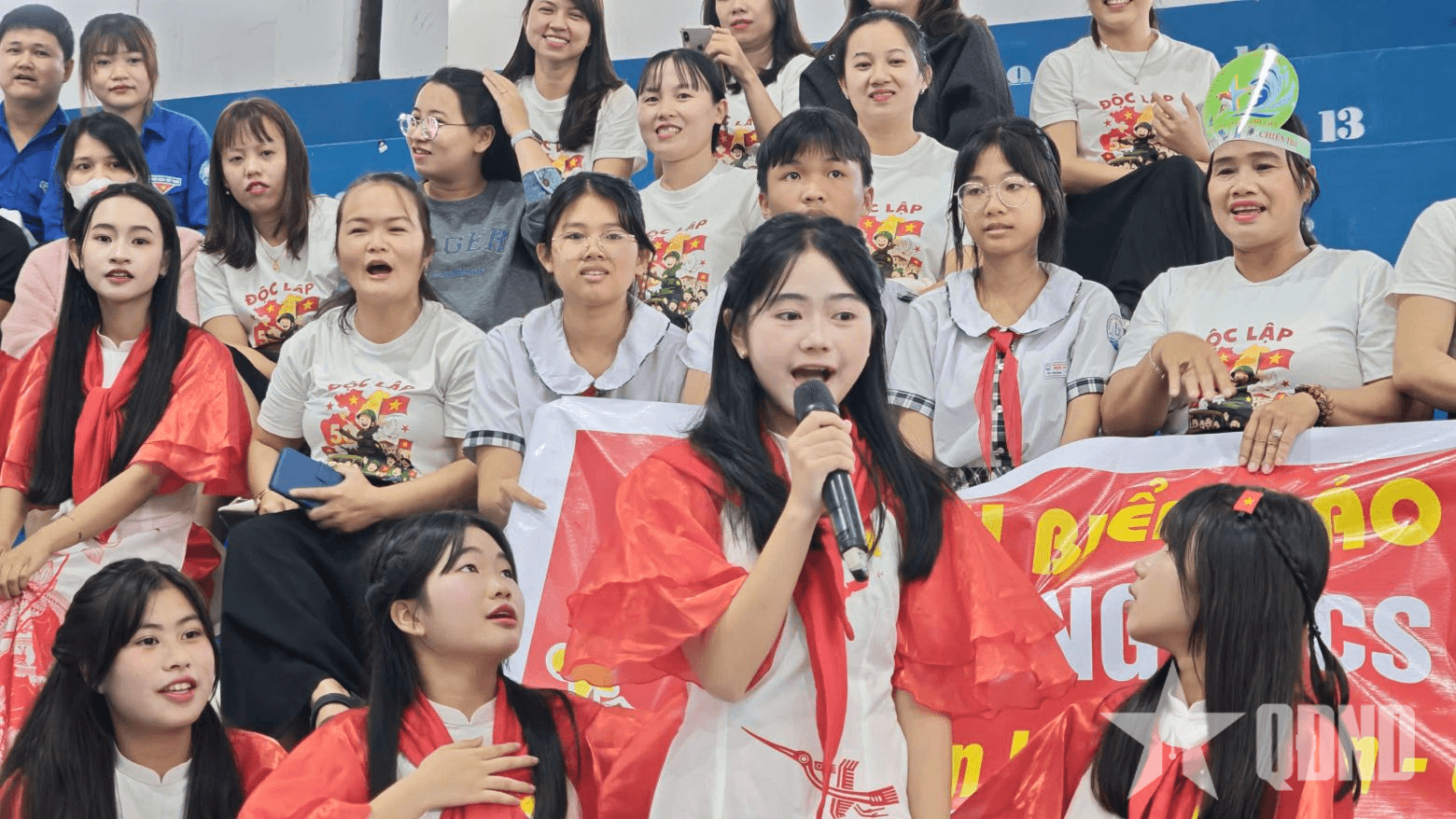 Học sinh Quảng Ngãi "yêu biển, đảo quê hương"