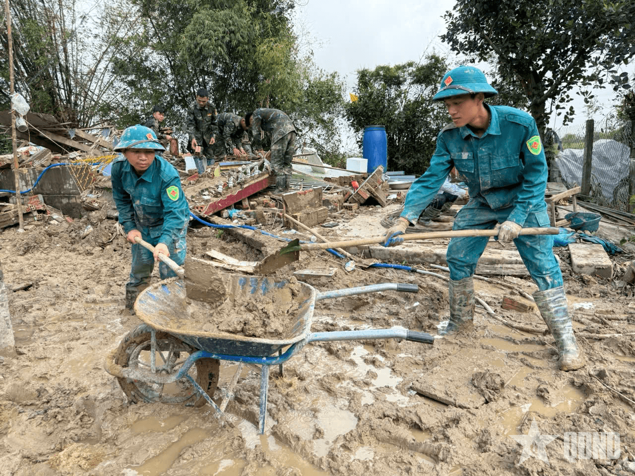 “Chiến dịch Quang Trung” - tô thắm tình quân dân - Bài 1: Huy động tổng lực, thần tốc xây nhà