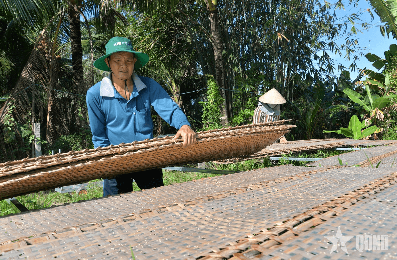 Về thăm làng nghề bánh tráng hơn 200 tuổi tại Cần Thơ
