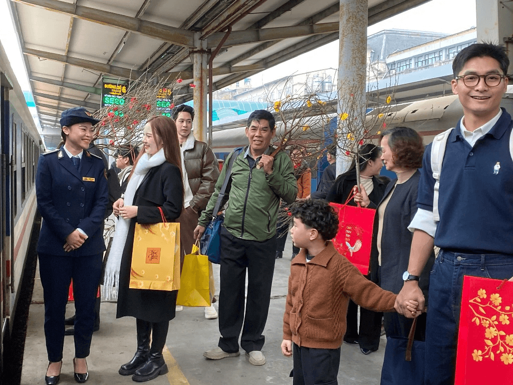 Ngành đường sắt chạy thêm nhiều chuyến tàu dịp Tết