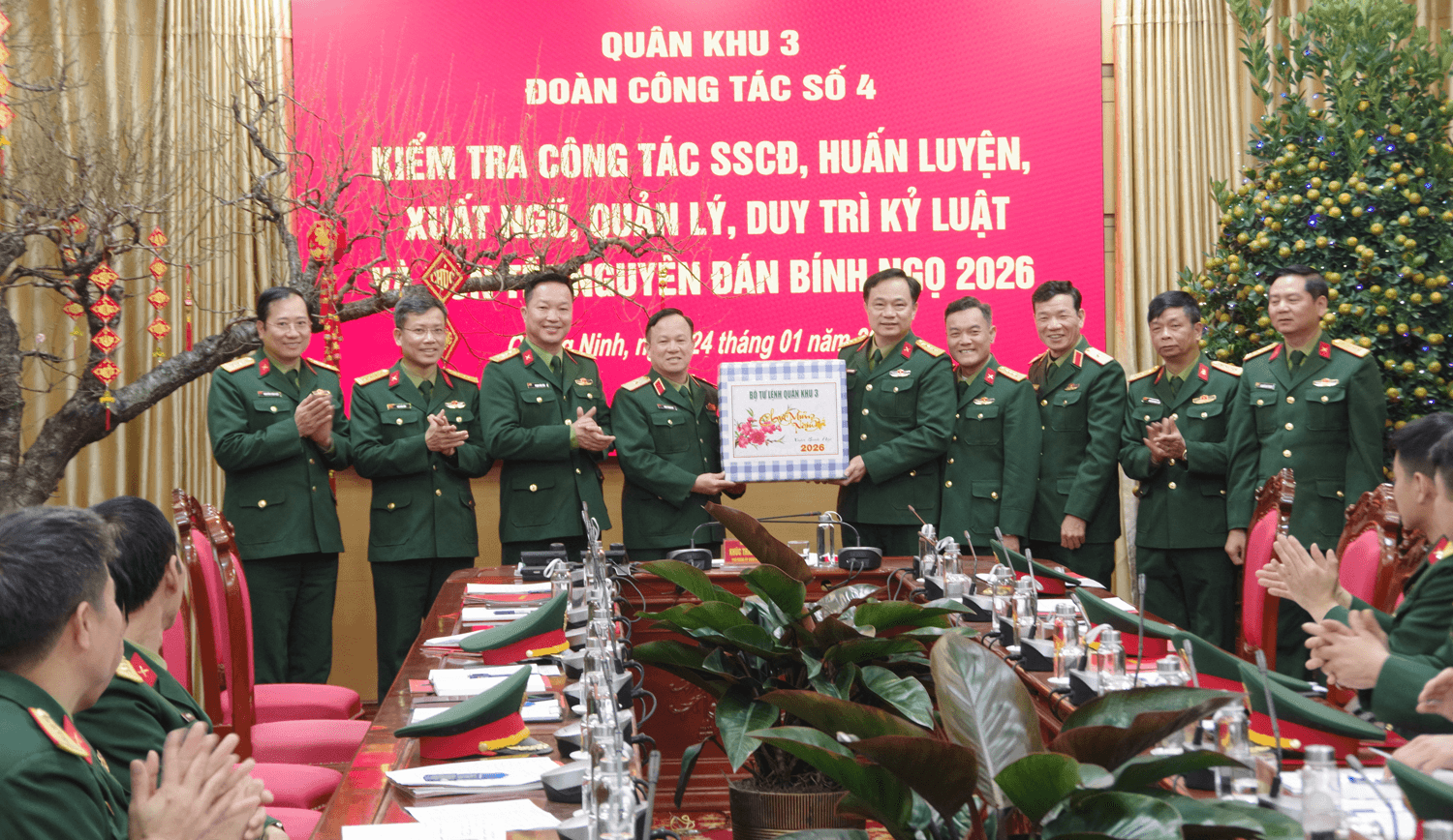 Bộ tư lệnh Quân khu 3 thăm, chúc Tết tại tỉnh Quảng Ninh