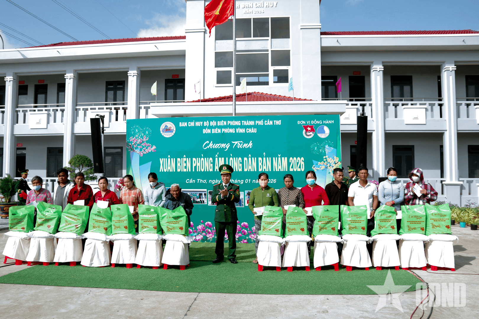 Cần Thơ: Xuân Biên phòng ấm lòng dân bản tại phường Vĩnh Châu