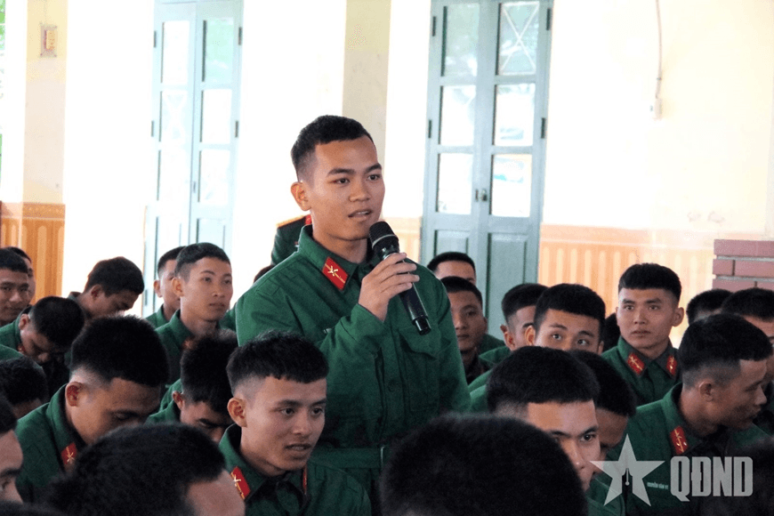 Sư đoàn 968 (Quân khu 4): Lãnh đạo, chỉ huy đối thoại với hạ sĩ quan, chiến sĩ xuất ngũ