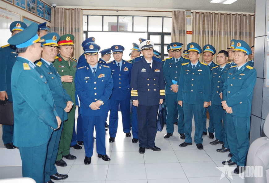 Đoàn Không quân Trung Quốc thăm, làm việc tại Học viện Phòng không - Không quân
​