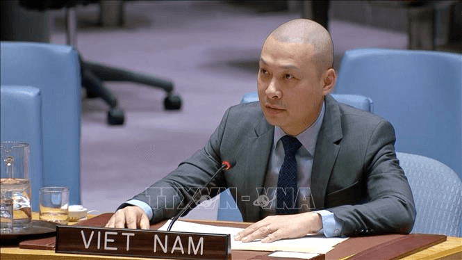 Việt Nam ủng hộ mọi sáng kiến giải quyết xung đột, kiến tạo hòa bình