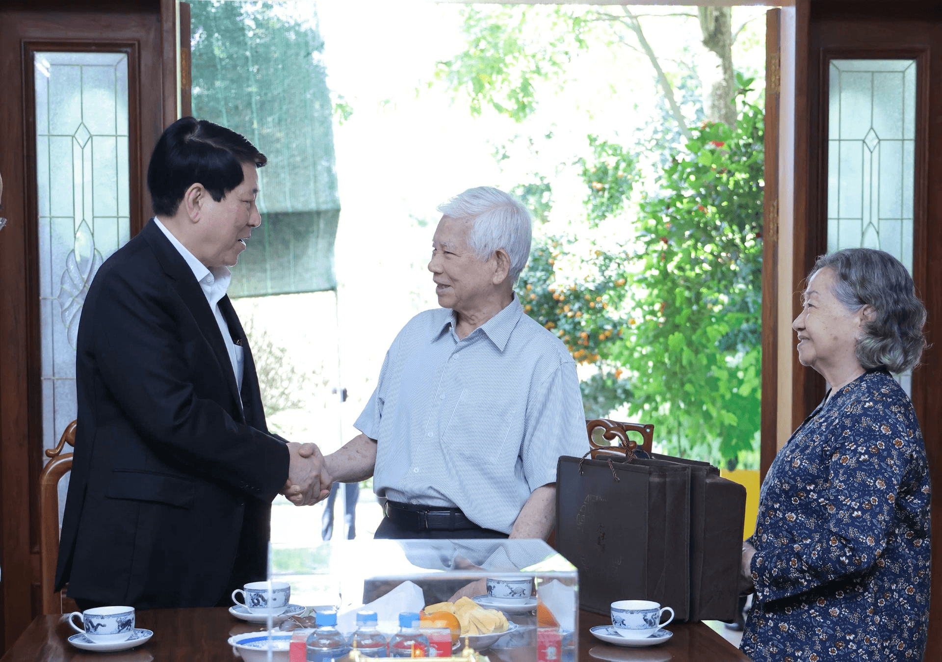 Chủ tịch nước Lương Cường chúc Tết, tri ân các đồng chí nguyên lãnh đạo Đảng, Nhà nước