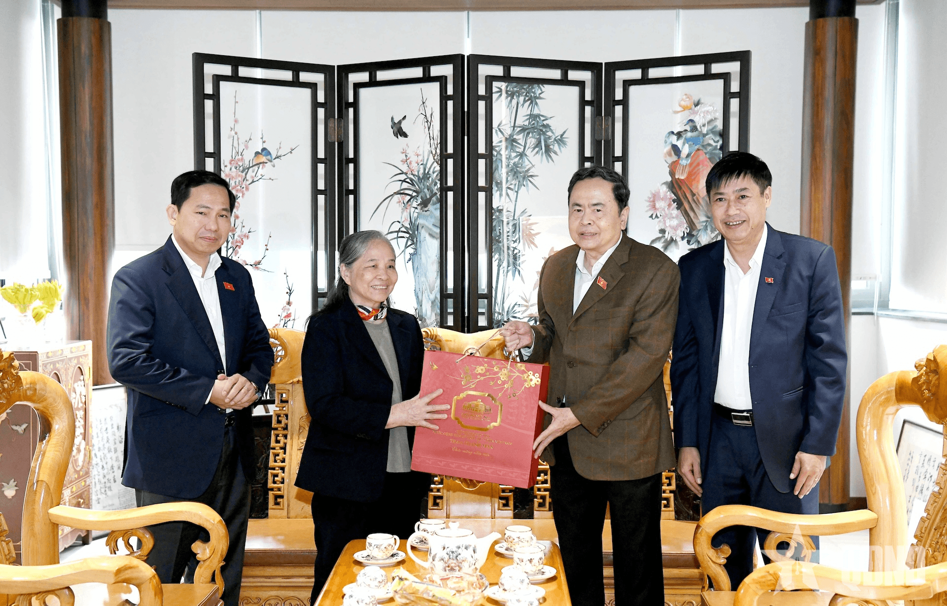 Chủ tịch Quốc hội Trần Thanh Mẫn thăm, tri ân các đồng chí nguyên lãnh đạo Đảng, Nhà nước
