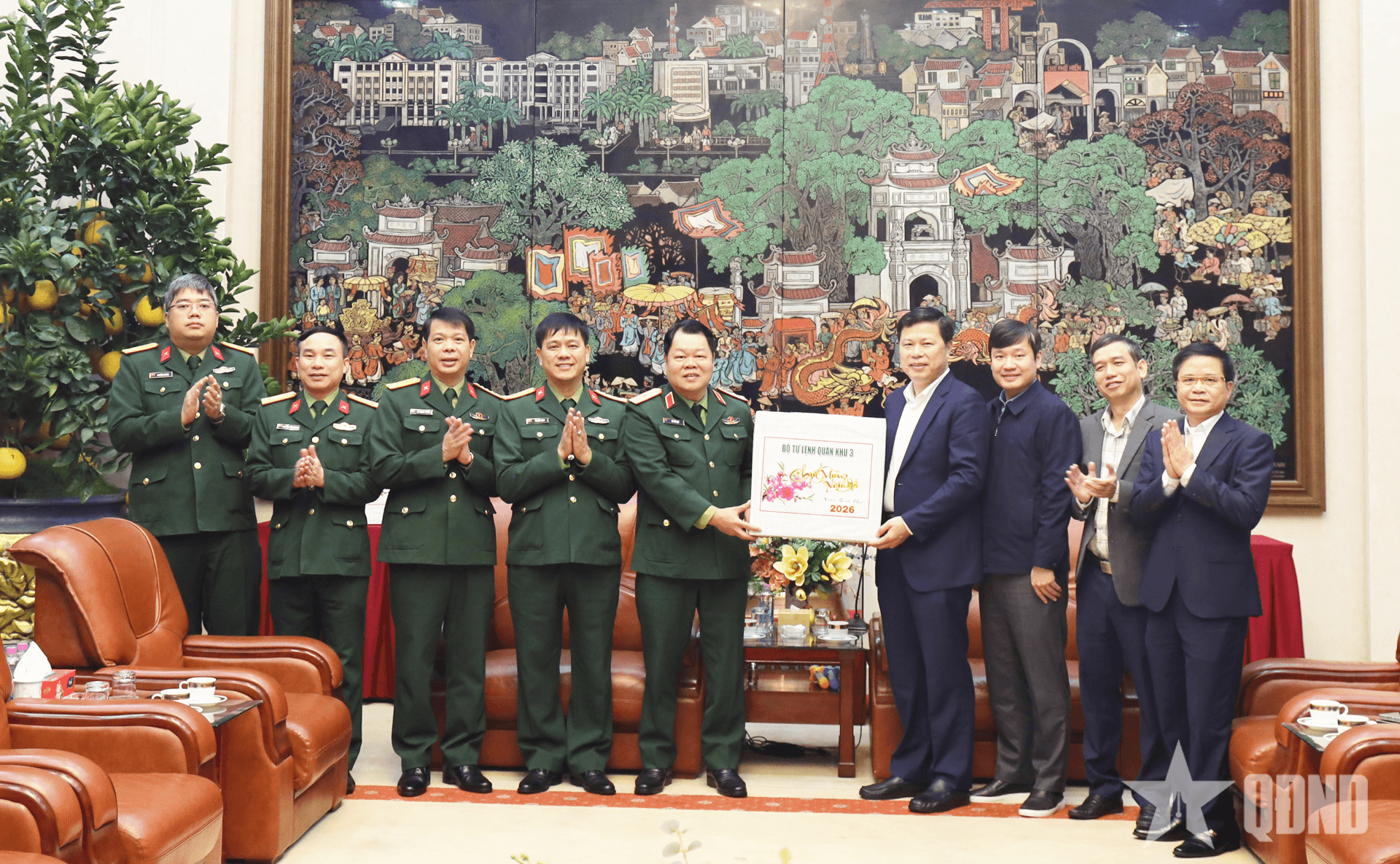 Bộ tư lệnh Quân khu 3 thăm, chúc Tết Tỉnh ủy, UBND tỉnh Hưng Yên