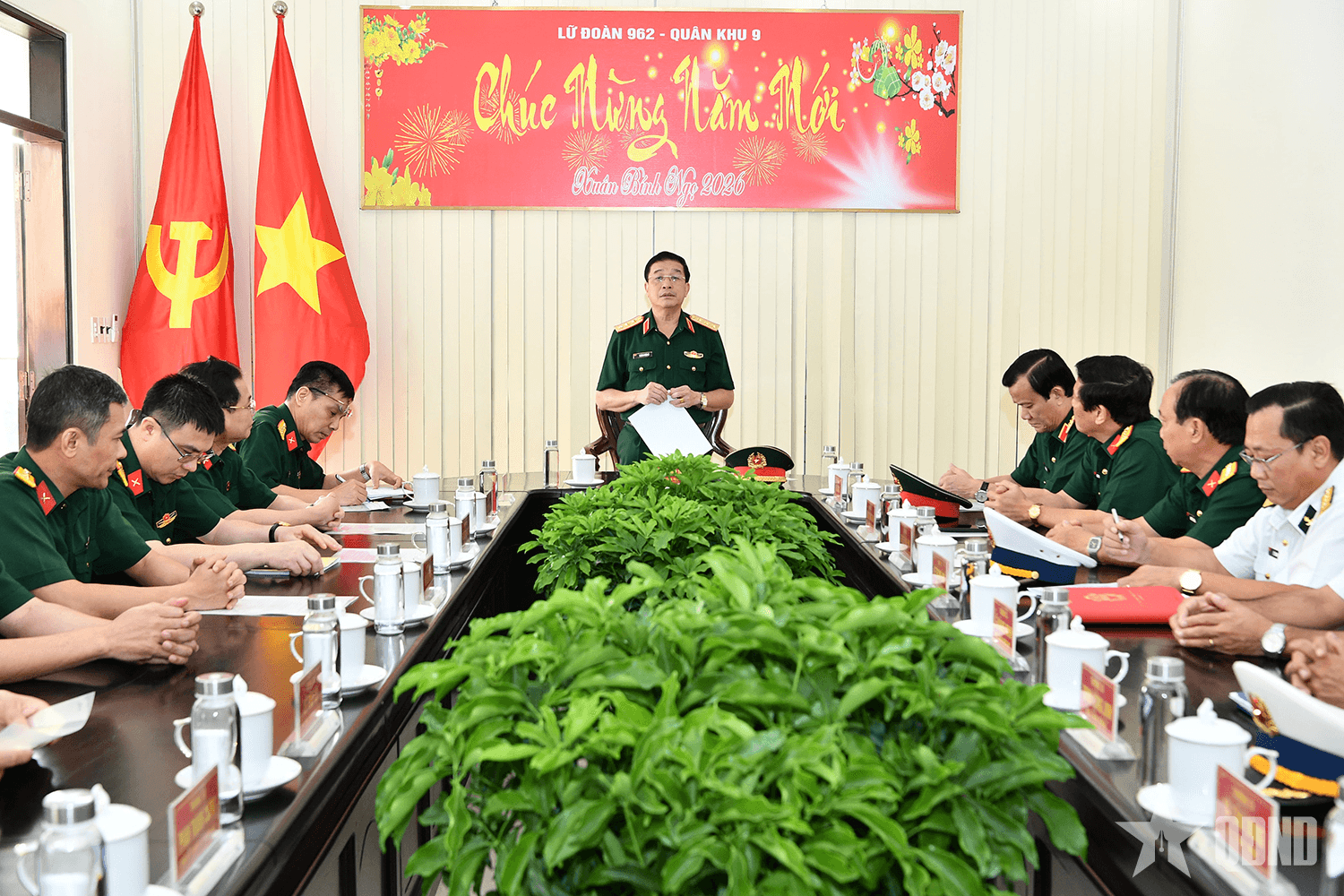 Đoàn công tác Tổng cục Chính trị kiểm tra, thăm, tặng quà chính sách các đơn vị Quân khu 9