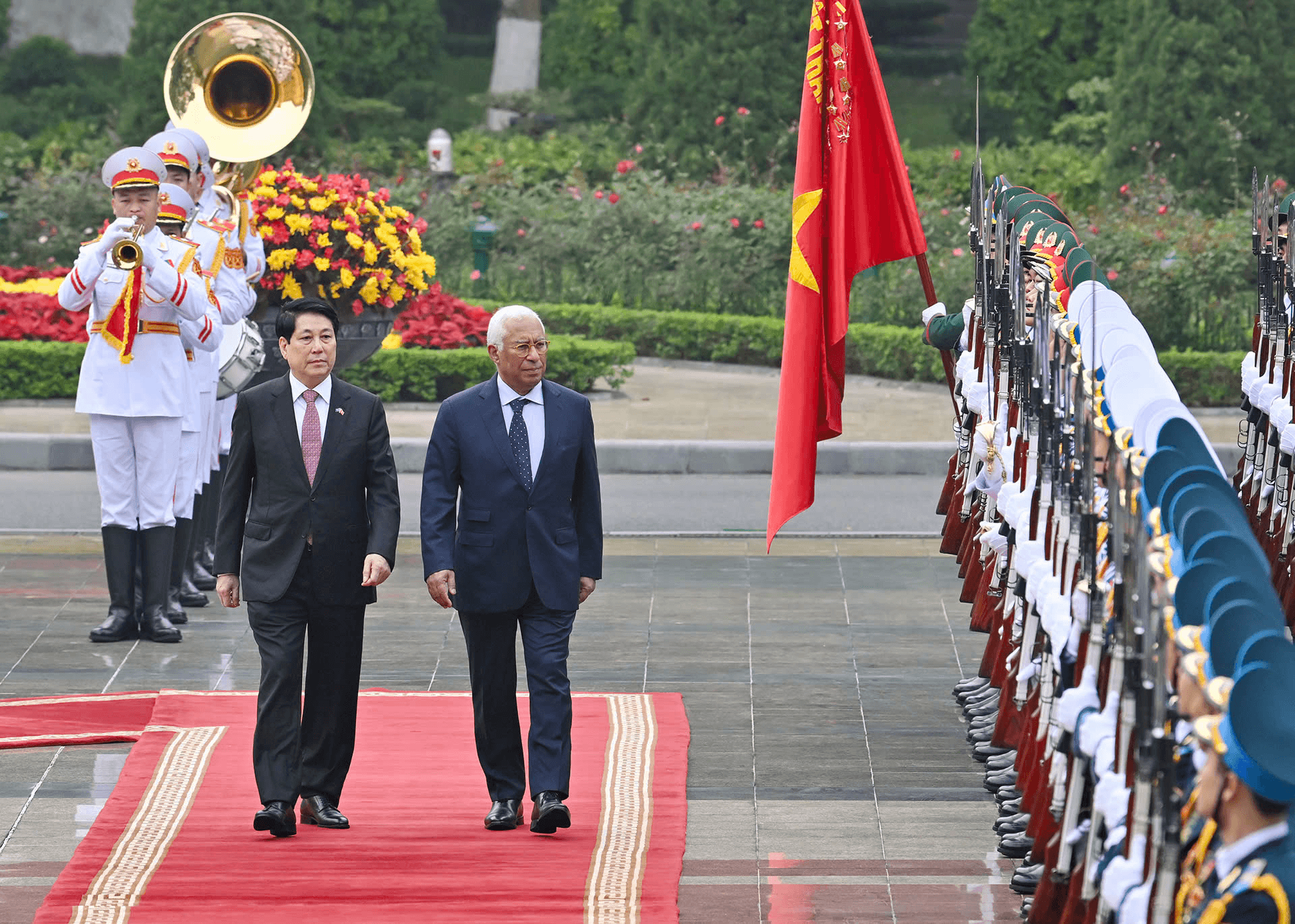 Chủ tịch nước Lương Cường chủ trì lễ đón chính thức Chủ tịch Hội đồng châu Âu