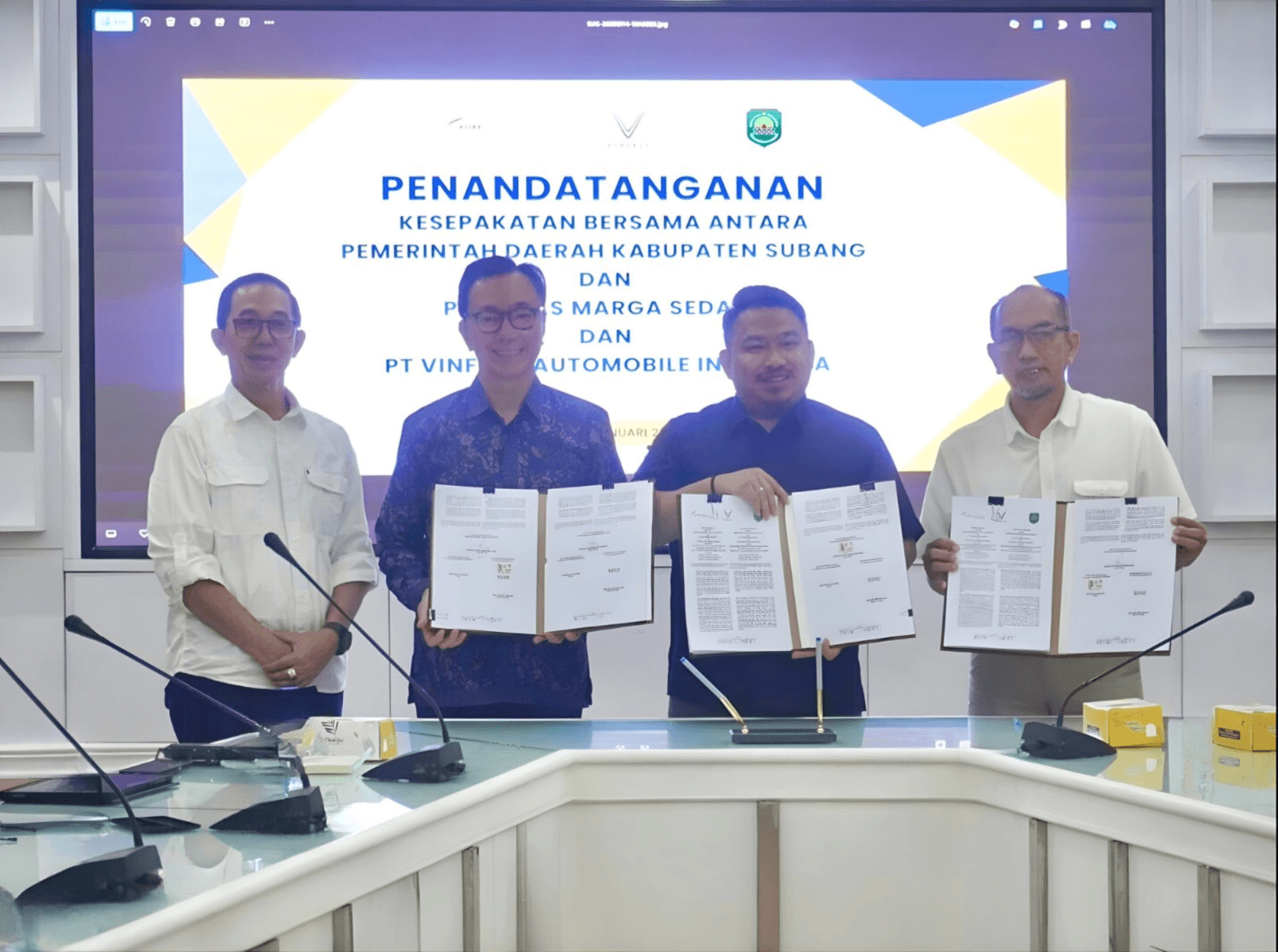 VinFast ký kết hợp tác phát triển hạ tầng giao thông tại Indonesia