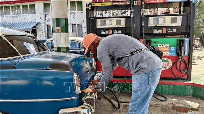 Cuba phản đối Mỹ nối dài cấm vận kinh tế