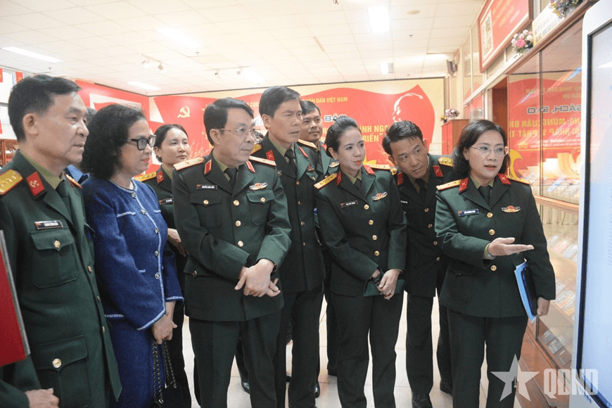 Ứng dụng công nghệ thông tin, trí tuệ nhân tạo trong nghiệp vụ thư viện
