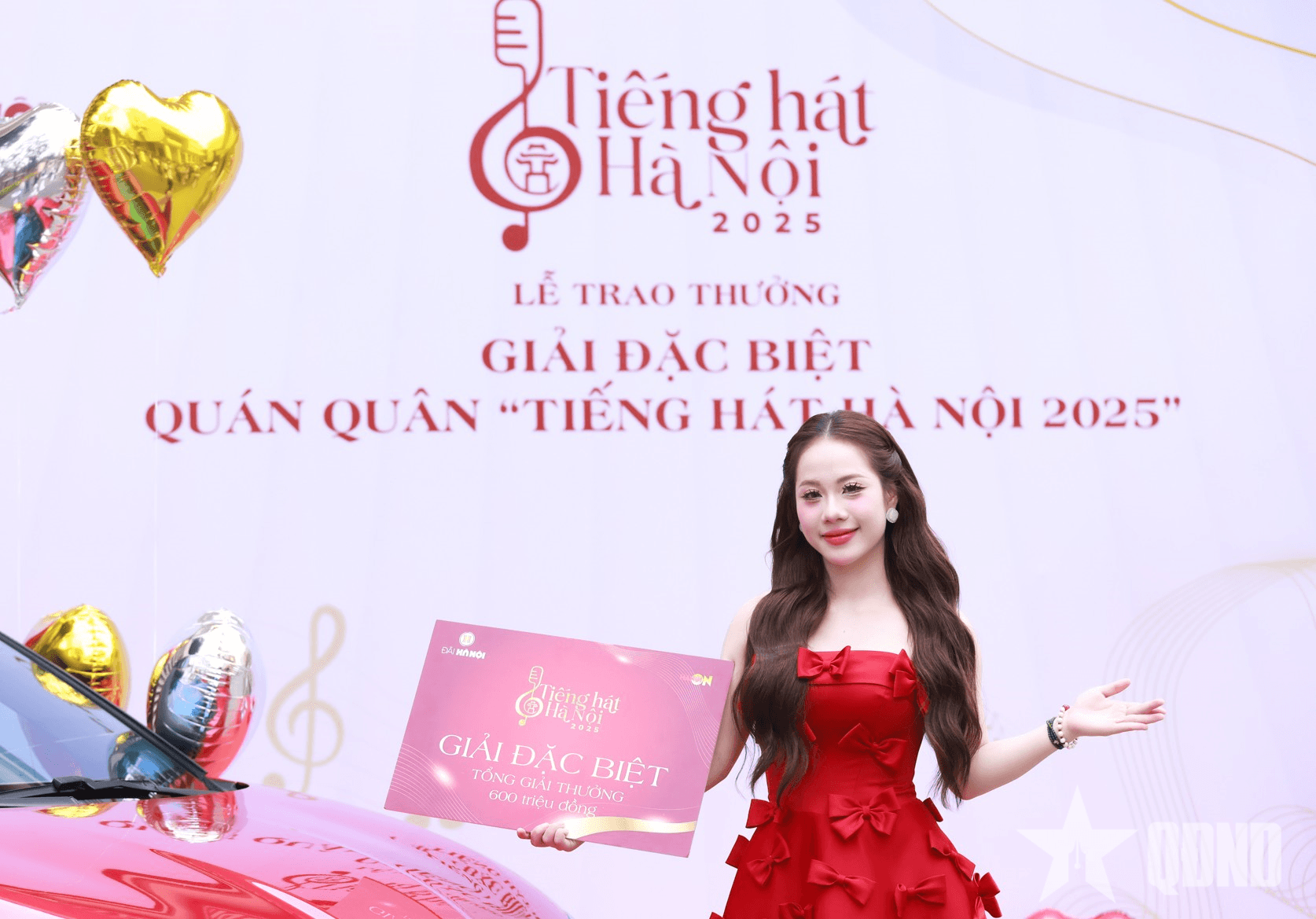 Đào Lê Phương Chi nhận giải Đặc biệt cuộc thi “Tiếng hát Hà Nội 2025”