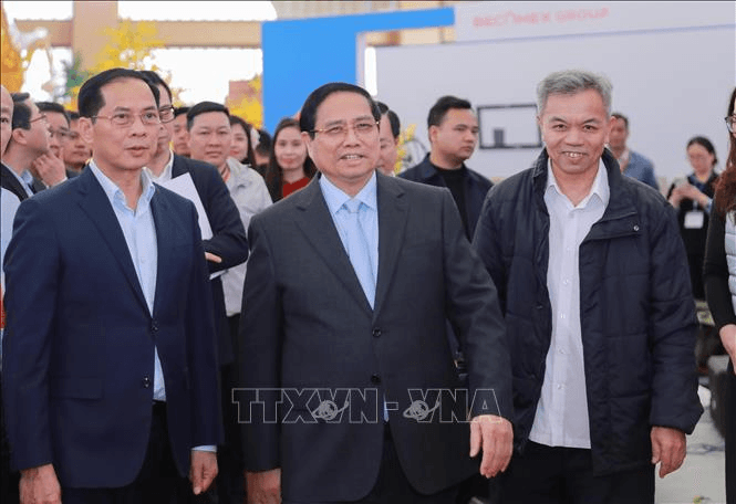 Thủ tướng Phạm Minh Chính dự tổng duyệt Lễ khai mạc Hội chợ Mùa Xuân lần thứ nhất 2026