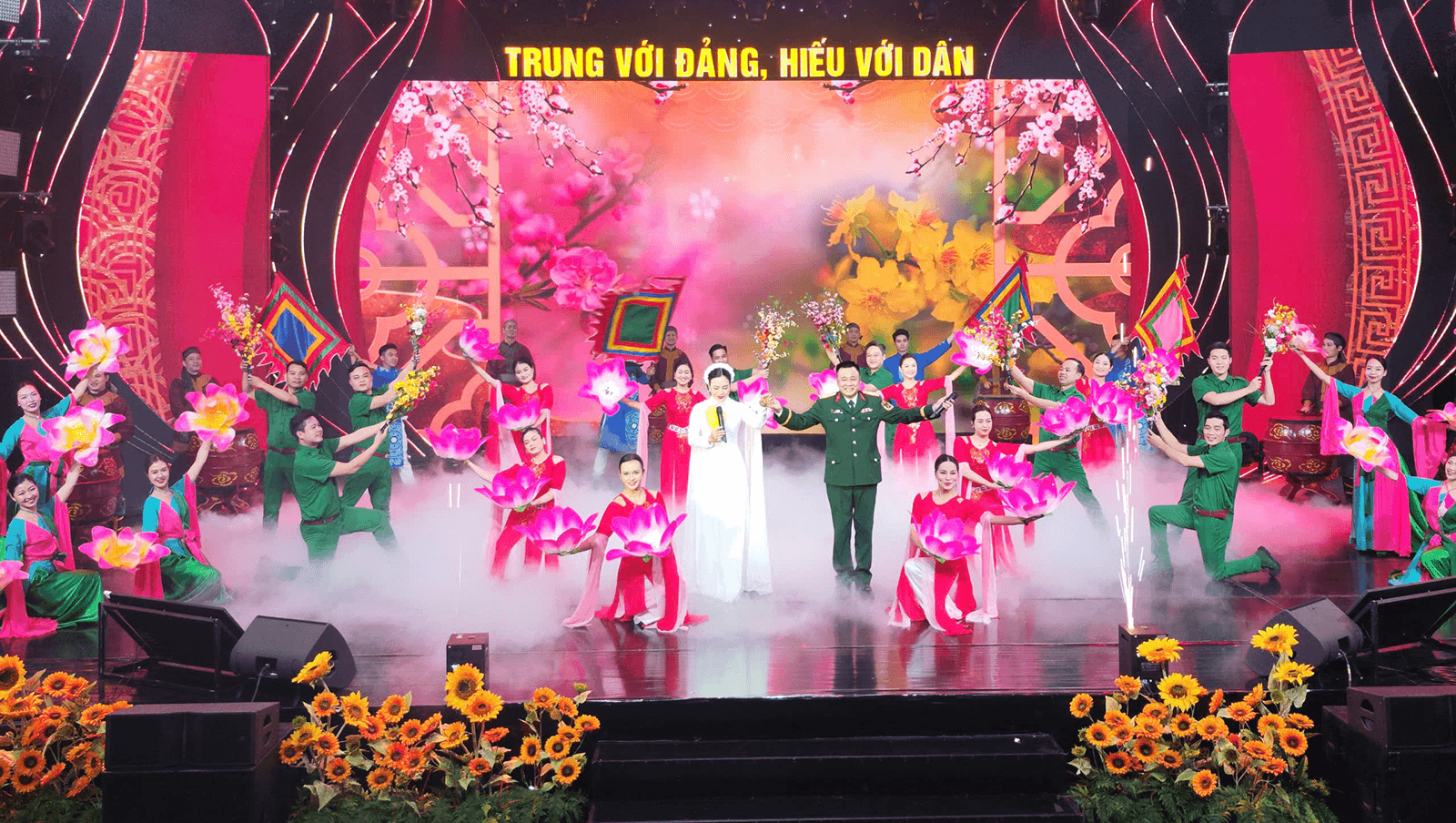 Lan tỏa niềm tin với Đảng, khơi dậy khát vọng cống hiến