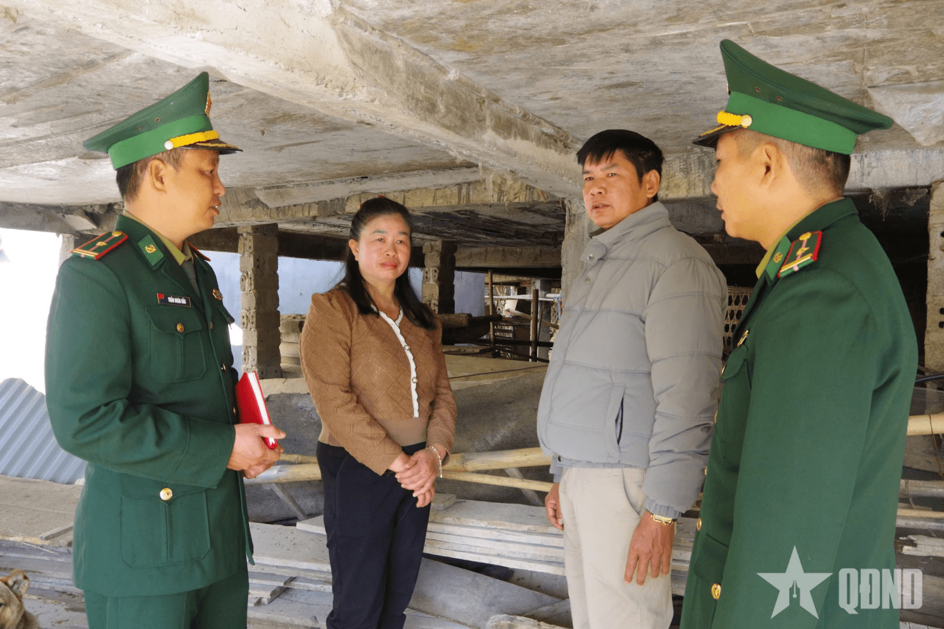 Bí thư chi bộ được dân tin, Đảng cử