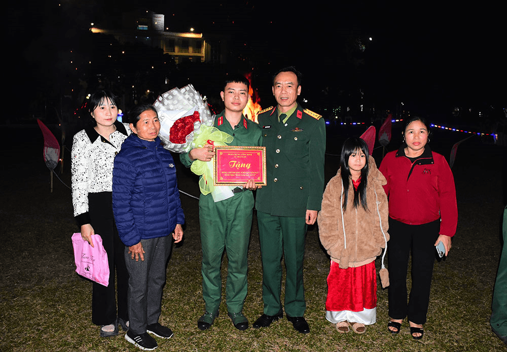 Ghi dấu kỷ niệm đẹp thời quân ngũ