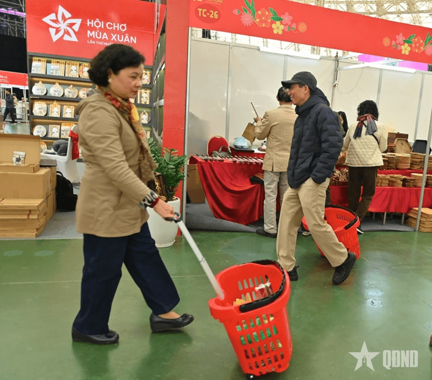 Hội chợ Mùa Xuân 2026: Thủ tướng yêu cầu tăng cường quảng bá sản phẩm, thương hiệu địa phương